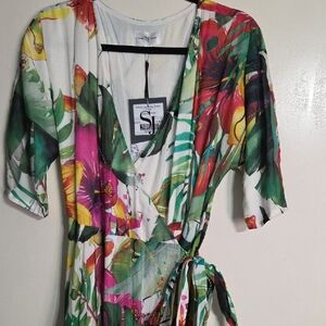 Sassy Jones Alaura Luxe Green Floral Wrap Dress